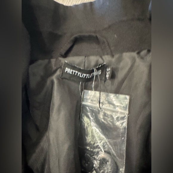 PrettyLittleThing Black Blazer Jacket - Picture 8 of 11